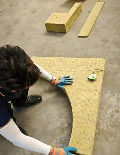 如何切割岩棉板 如何切割岩棉板